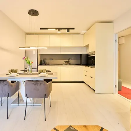 Scandinavian - Awarded Bldg - Downtown Ferienhaus Sofia