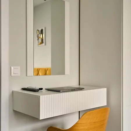 Scandinavian - Awarded Bldg - Downtown *